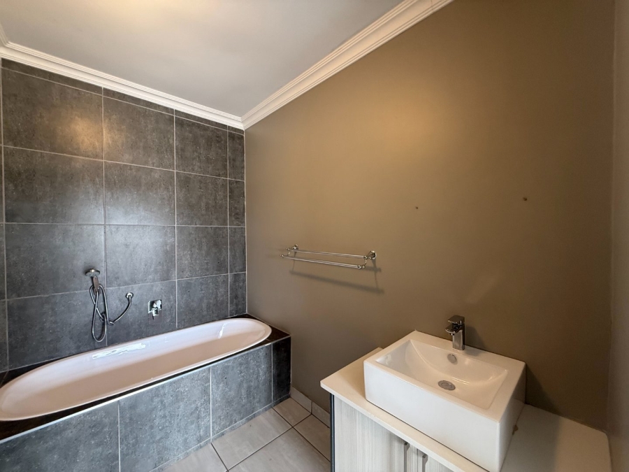 2 Bedroom Property for Sale in Melodie North West